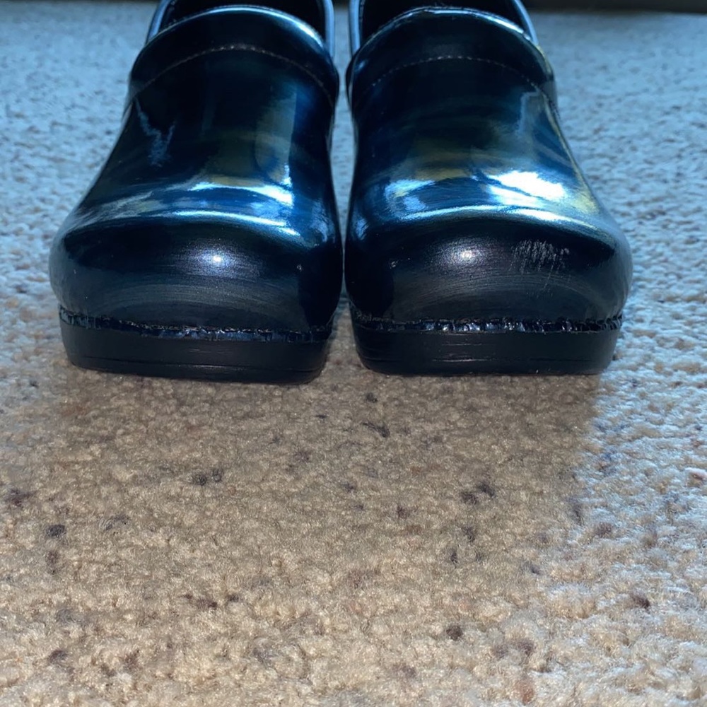 Shoes - Picture 2 of 8